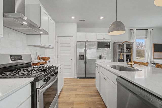 2276 Robert Gwynne Dr, Smyrna, TN 37167