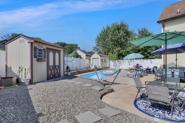 28 Colton Road, Edison, NJ 08817