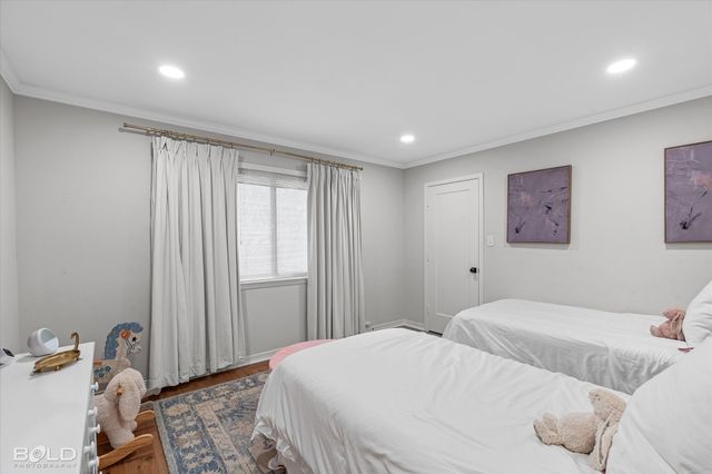 615 Robert Travis Drive, Shreveport, LA 71106