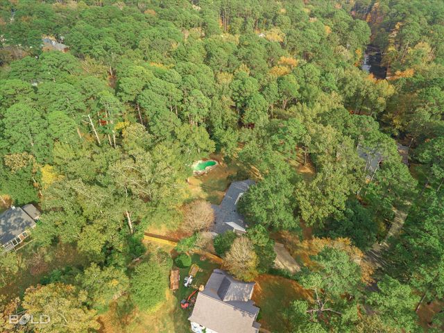 615 Robert Travis Drive, Shreveport, LA 71106