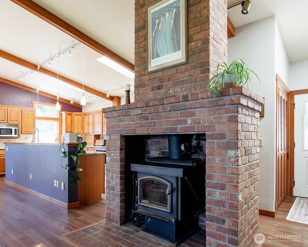 485 S Vesper Way, Camano Island, WA 98282