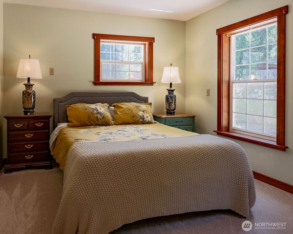 485 S Vesper Way, Camano Island, WA 98282