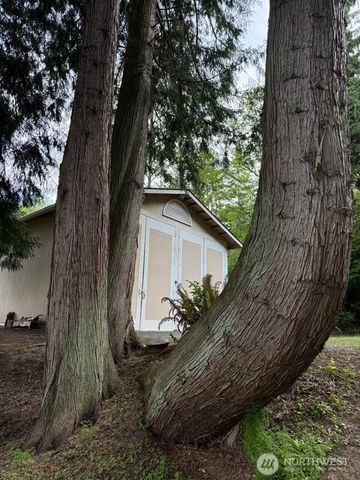 485 S Vesper Way, Camano Island, WA 98282