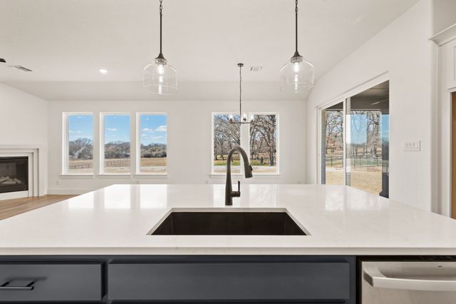 617 Pillar Street, Reno, TX 76020