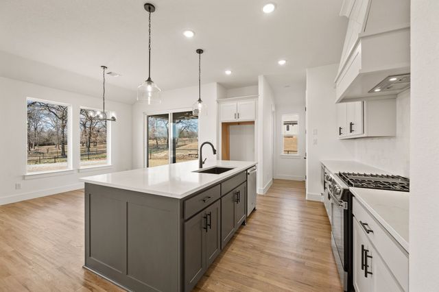 617 Pillar Street, Reno, TX 76020