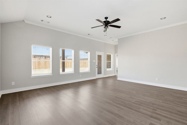 215 Trevor Lane, Greenville, TX 75402