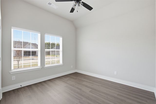 215 Trevor Lane, Greenville, TX 75402