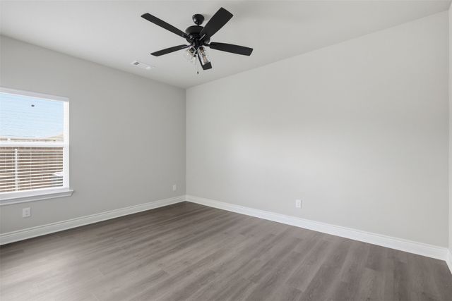 215 Trevor Lane, Greenville, TX 75402