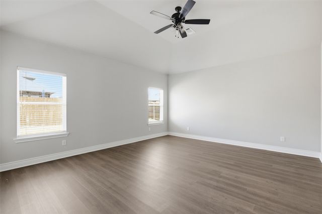 215 Trevor Lane, Greenville, TX 75402