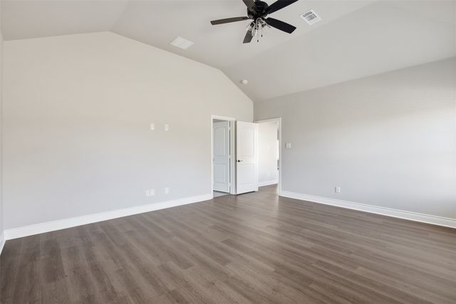 215 Trevor Lane, Greenville, TX 75402