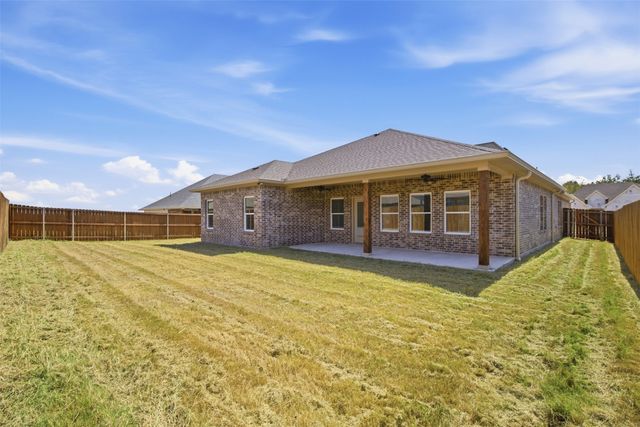 215 Trevor Lane, Greenville, TX 75402
