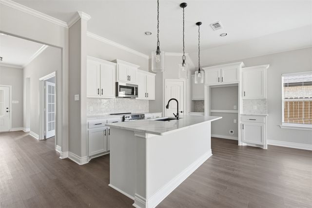 215 Trevor Lane, Greenville, TX 75402