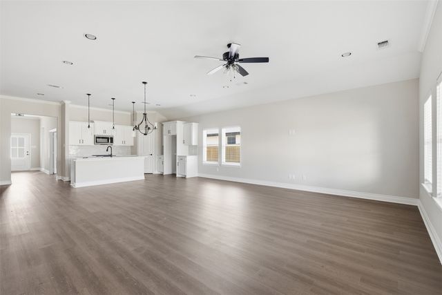 215 Trevor Lane, Greenville, TX 75402