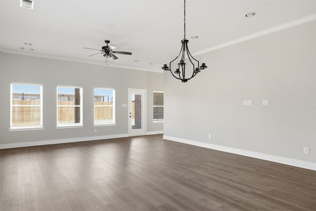 215 Trevor Lane, Greenville, TX 75402