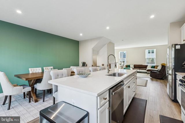 46298 MOUNT KELLOGG TER, Sterling, VA 20164