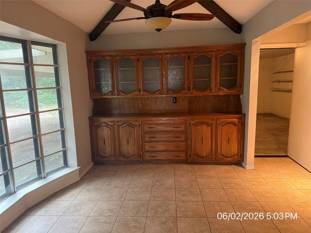 103 Red Bud Court, Oak Leaf, TX 75154