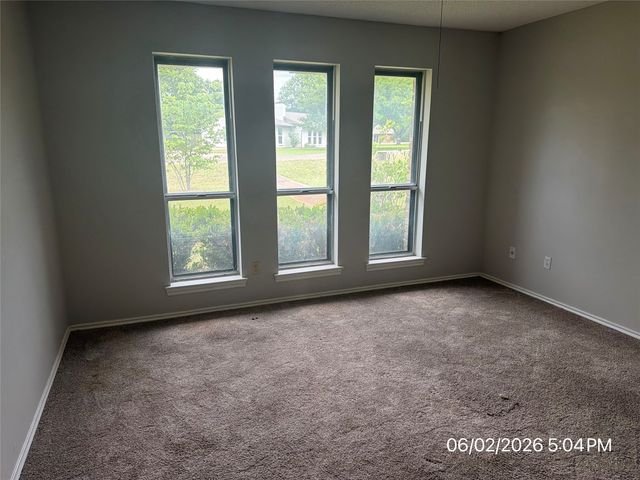 103 Red Bud Court, Oak Leaf, TX 75154