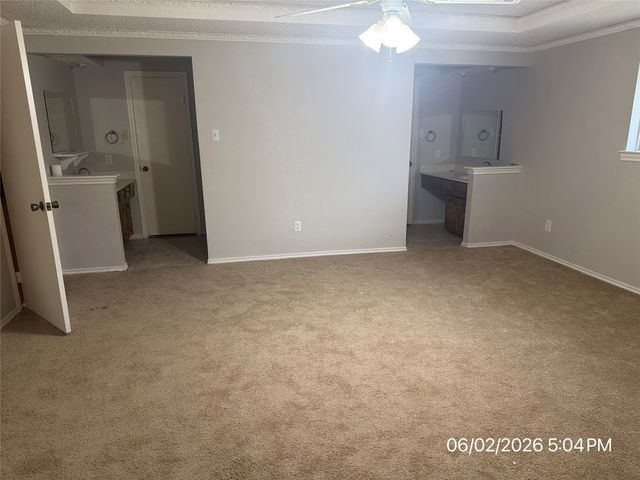 103 Red Bud Court, Oak Leaf, TX 75154