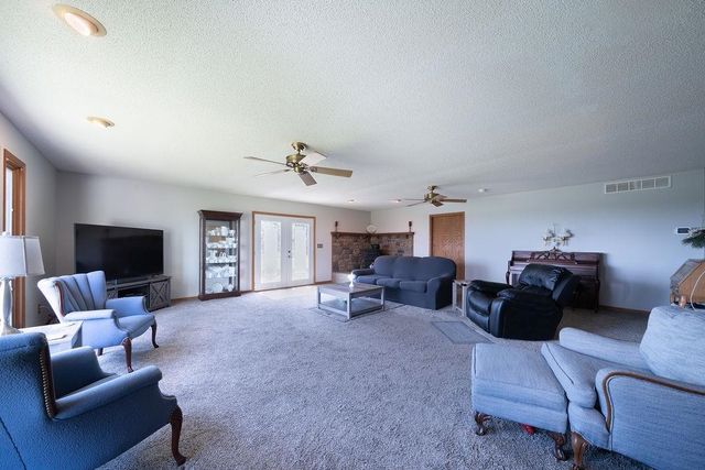11857 SW 160th St, Rose Hill, KS 67133