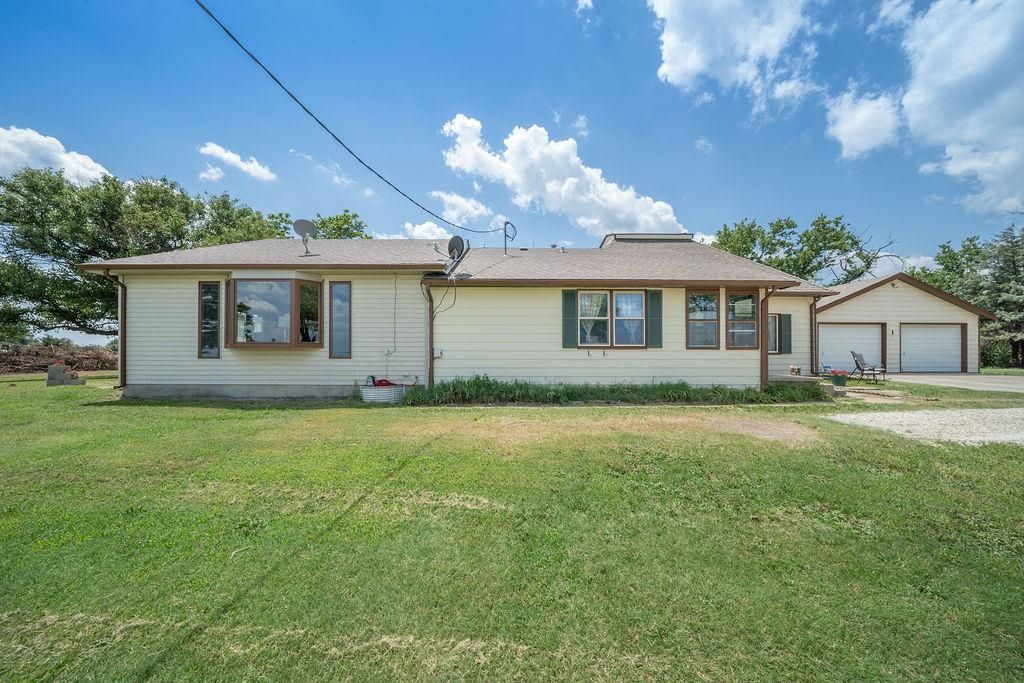 11857 SW 160th St, Rose Hill, KS 67133