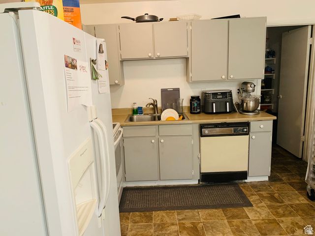 4632 S ARLINGTON PARK DR, West Valley City, UT 84120