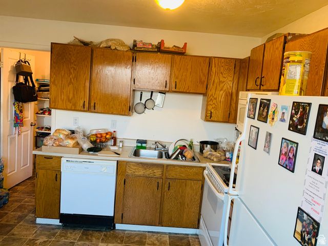4632 S ARLINGTON PARK DR, West Valley City, UT 84120