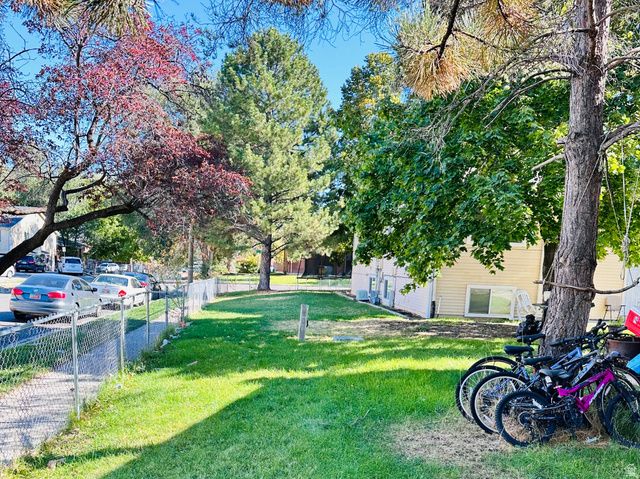 4632 S ARLINGTON PARK DR, West Valley City, UT 84120