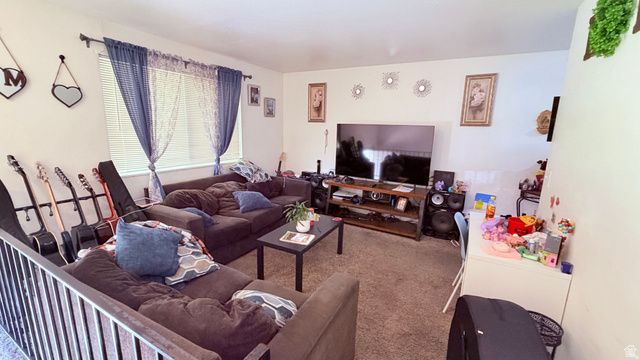 4632 S ARLINGTON PARK DR, West Valley City, UT 84120