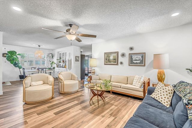 6737 N Harrison Avenue, Fresno, CA 93711