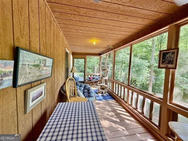 238 Trails End Road, Blue Ridge, GA 30513