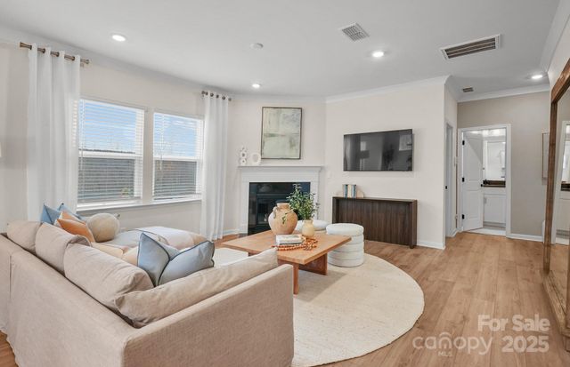 15016 Meadows Hunt Lane 158, Huntersville, NC 28078