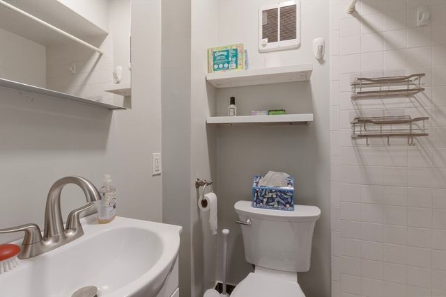 428 Boylston St, Brookline, MA 02445