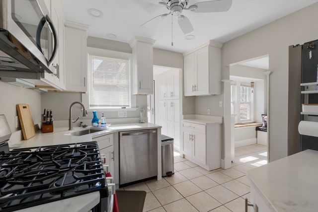 428 Boylston St, Brookline, MA 02445