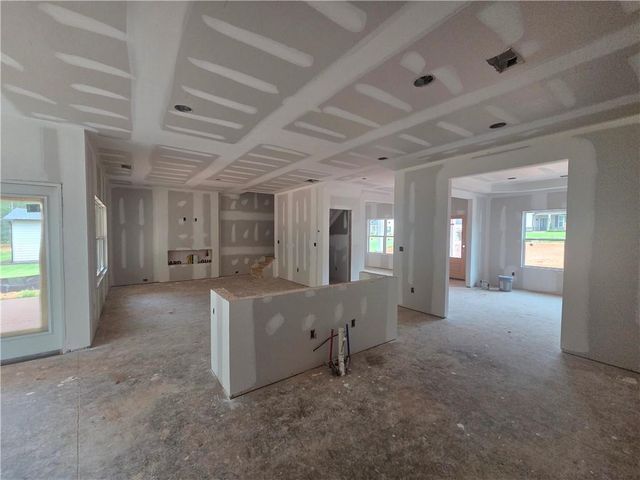 313 Meadows Drive, Bethlehem, GA 30620