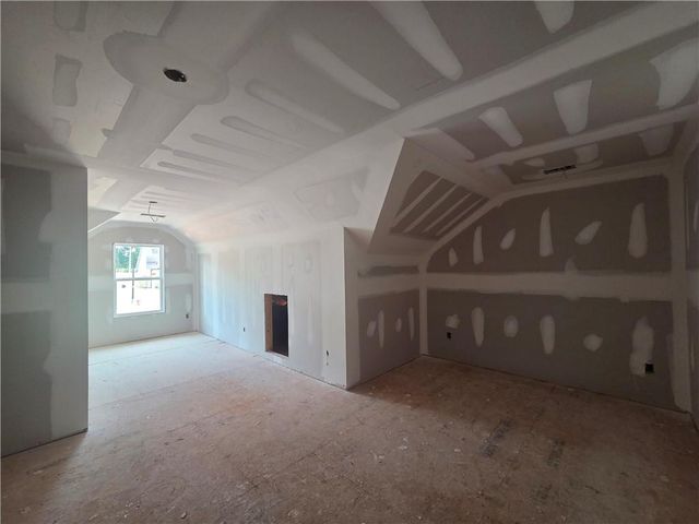 313 Meadows Drive, Bethlehem, GA 30620