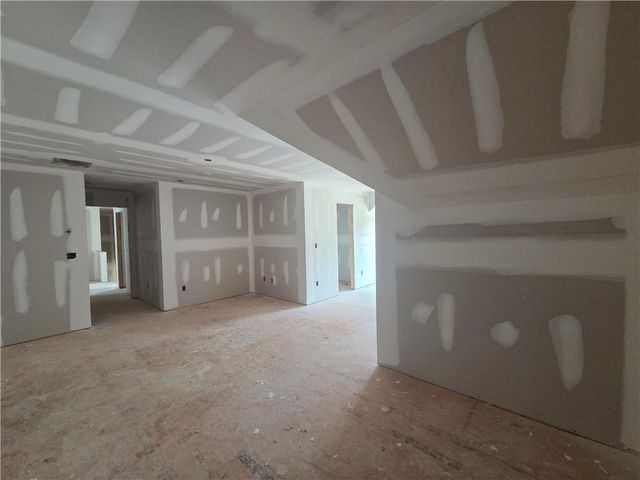 313 Meadows Drive, Bethlehem, GA 30620