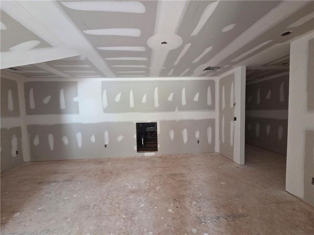 313 Meadows Drive, Bethlehem, GA 30620