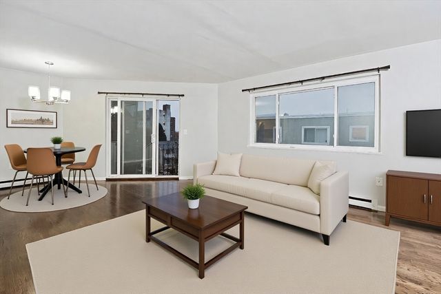 35 Webster St 402, Boston, MA 02128