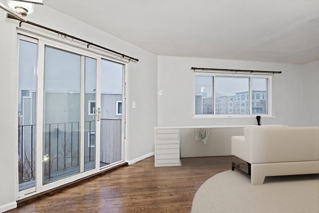 35 Webster St 402, Boston, MA 02128