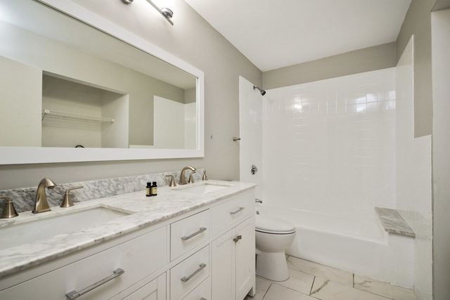 35 Webster St 402, Boston, MA 02128