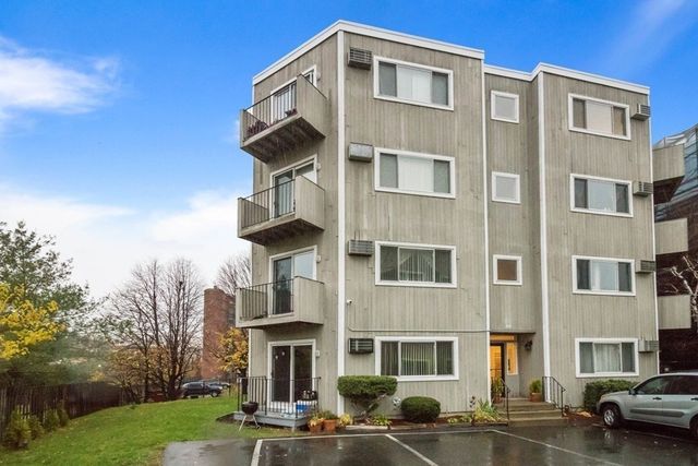 35 Webster St 402, Boston, MA 02128