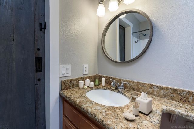 8721 Wahl St, Santee, CA 92071