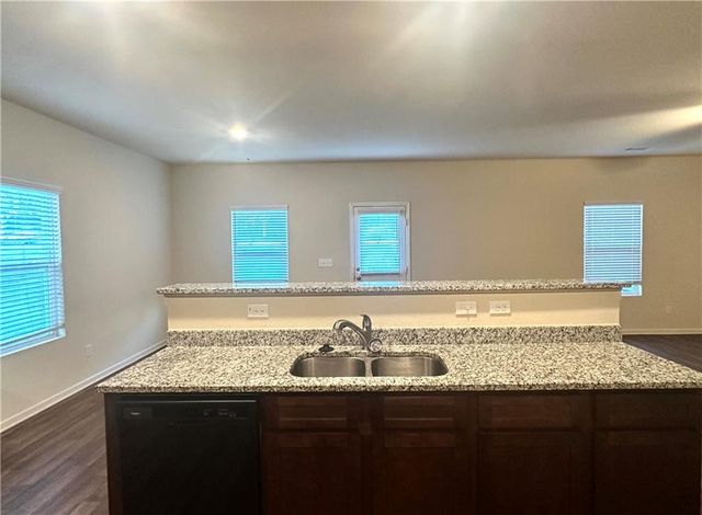 916 Independence Avenue, Pendergrass, GA 30567