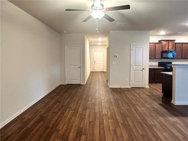 916 Independence Avenue, Pendergrass, GA 30567