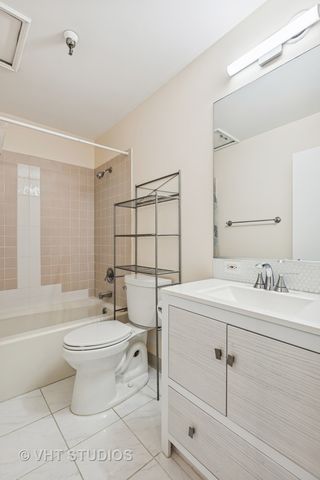 331 S PEORIA Street 206, Chicago, IL 60607