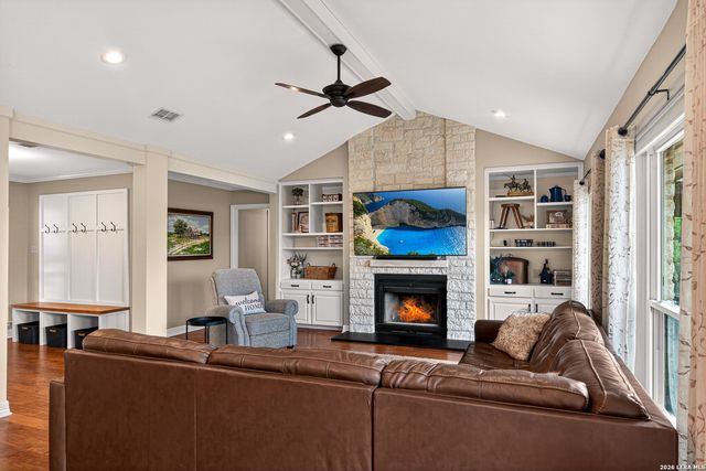 104 WILD CHERRY LN, Boerne, TX 78006