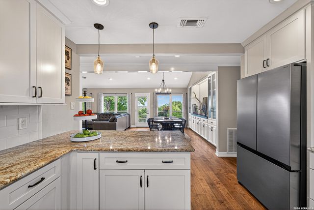 104 WILD CHERRY LN, Boerne, TX 78006