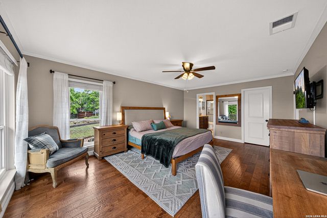 104 WILD CHERRY LN, Boerne, TX 78006