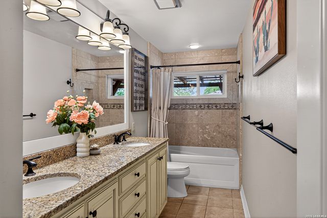 104 WILD CHERRY LN, Boerne, TX 78006