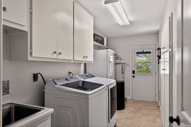 104 WILD CHERRY LN, Boerne, TX 78006